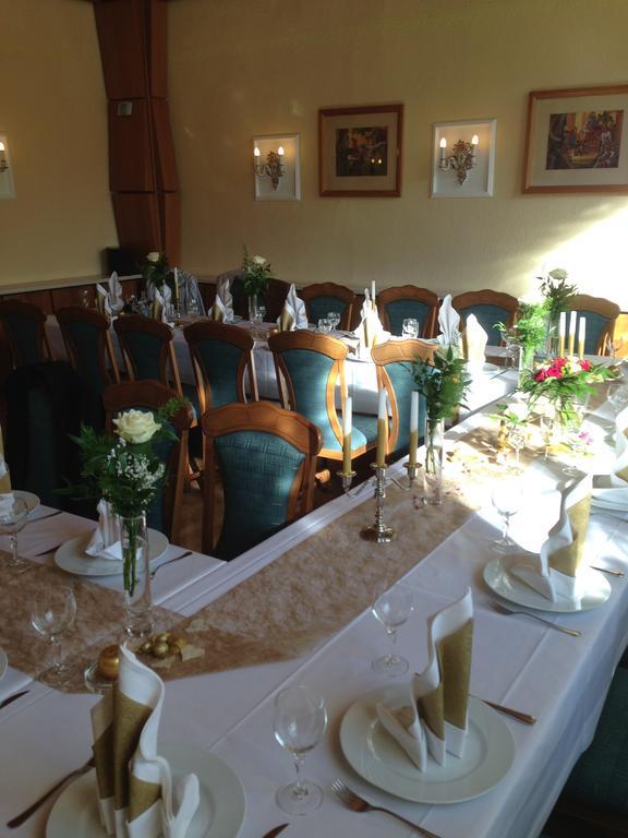 Hotel Am Schlossberg Ziegenruck Bagian luar foto