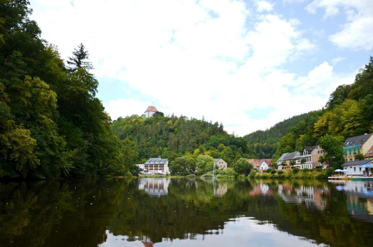 Hotel Am Schlossberg Ziegenruck Bagian luar foto
